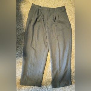 Alexander Julian Colors men's pants  sz 36x32 green